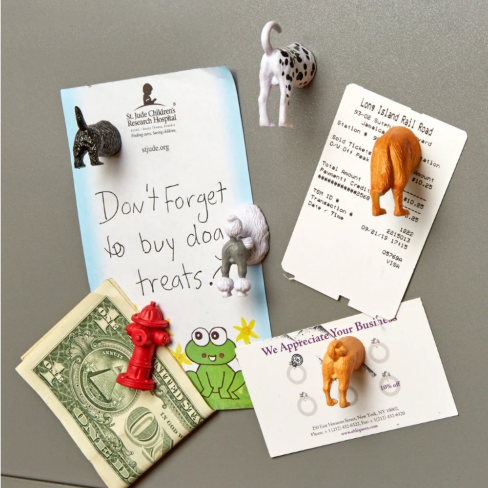 Kikkerland dog butt magnets-s/6 (5 dogs/1 fire hydrant)-NIB-3 sets available